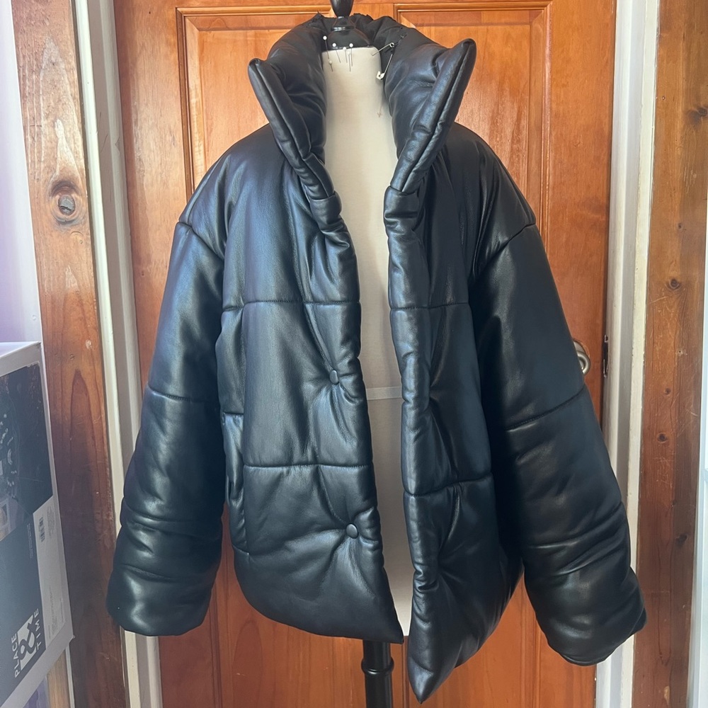 🌸Nanuska Vegan Leather Winter Puffer Coat🌸